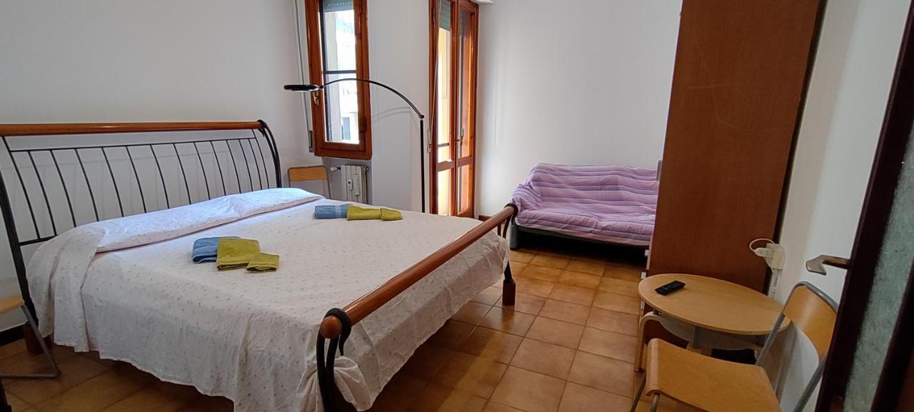 Pisa Central Station Room Rent Exterior foto